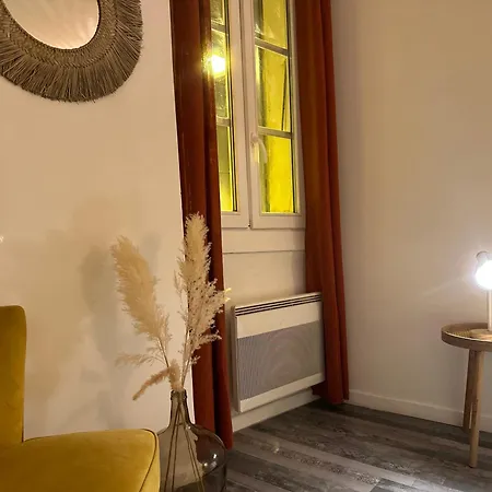 Pi N1 - - Place Parking Republique Inclus & Wifi Daire